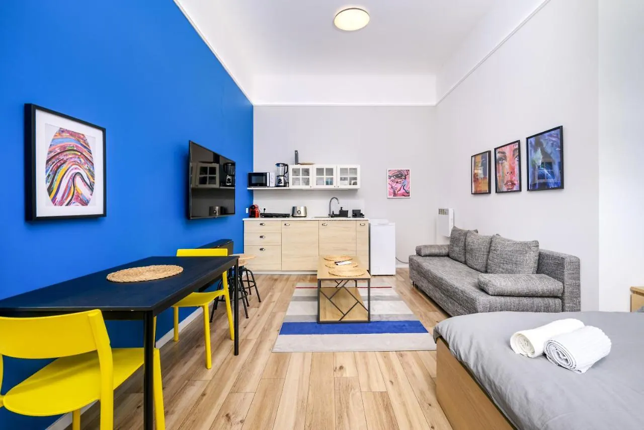 아파트 Stylish Blue Suite In The Heart Of 부다페스트