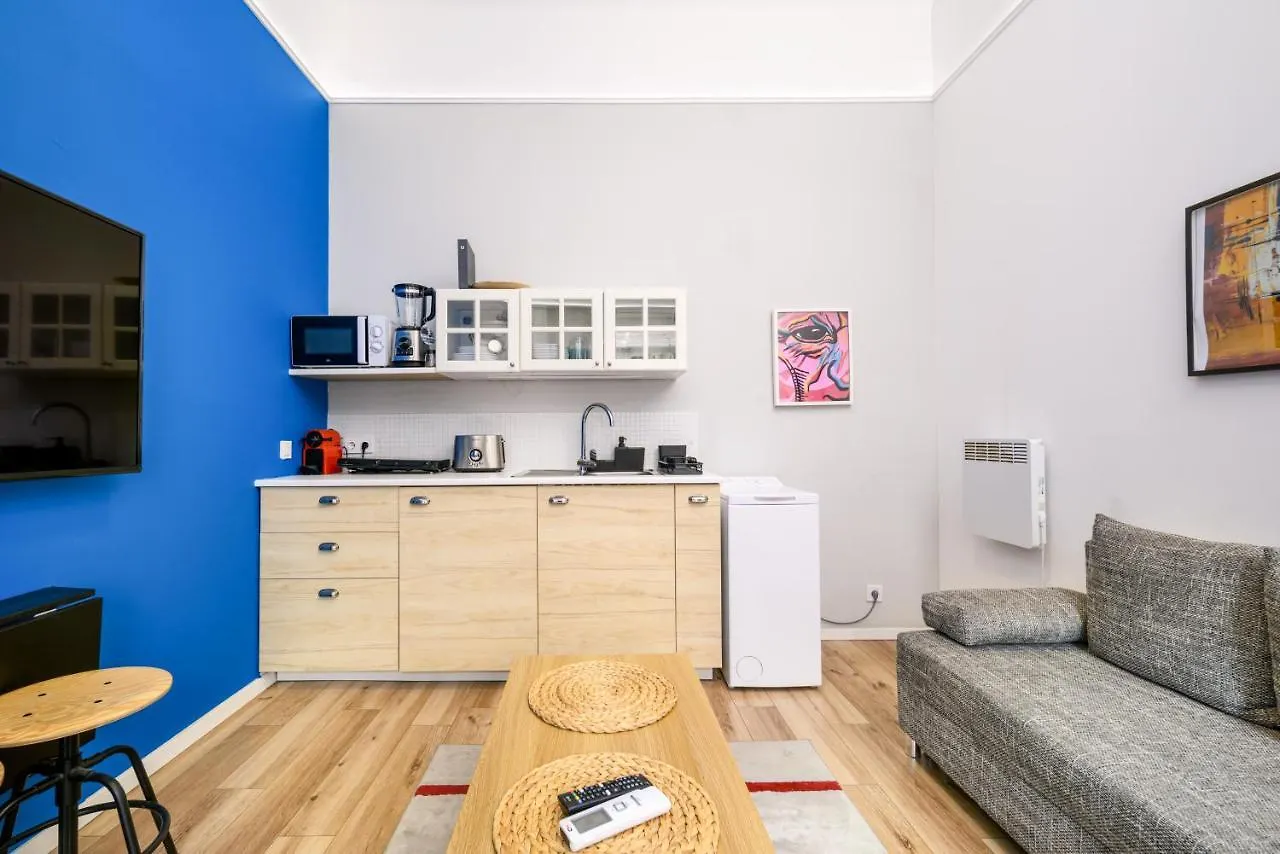 아파트 Stylish Blue Suite In The Heart Of 부다페스트 헝가리